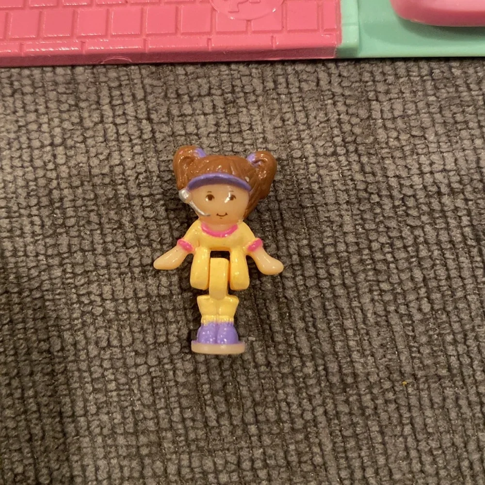 Vintage 1994 Polly Pocket Drive-Thru Burger Stand      kids girls dolls doll toy